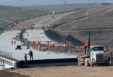 Anul ruşinii: România va deschide doar 10 km de autostrăzi, bulgarii fac 142 km!